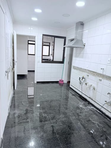 899624189836527