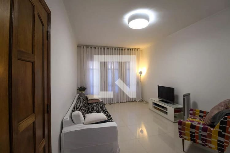 893720606-295.21828976865121sala1