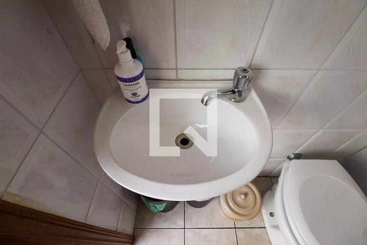 893720606-715.97898013384174areadeserv9