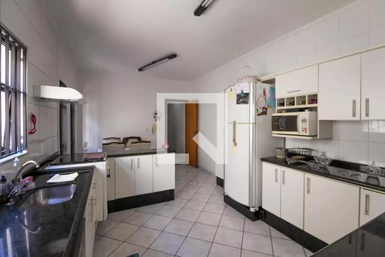 893720606-794.6820440308393cozinha1