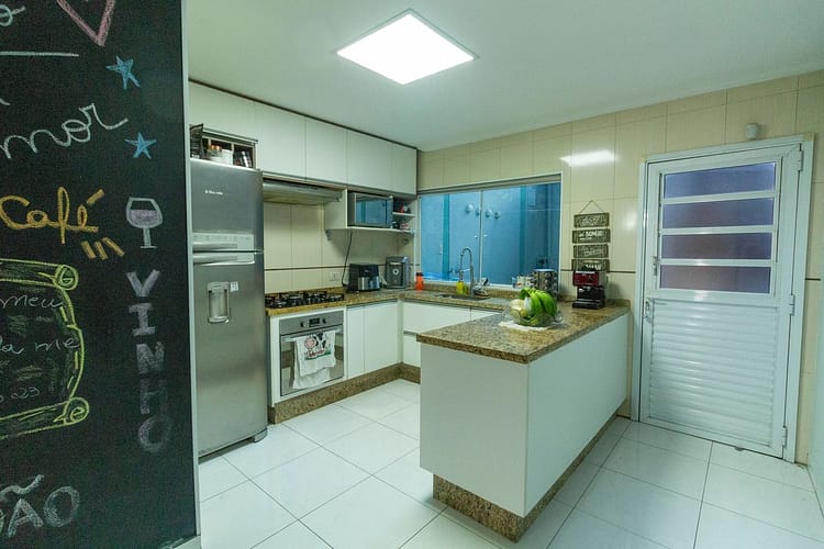 original894950550-886.3026671448431Cozinha1
