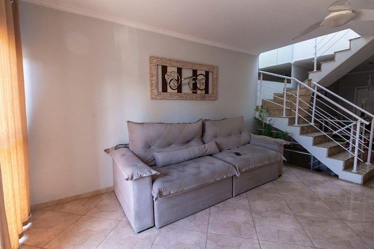 original894950550-962.4047983638045Sala4